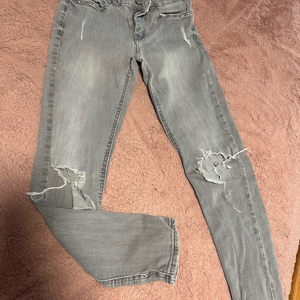 Gray Distressed Women's Jeans